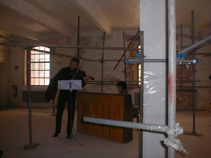 Viviana Weiss und Prof. S. Willig - transitstation berlin 2005